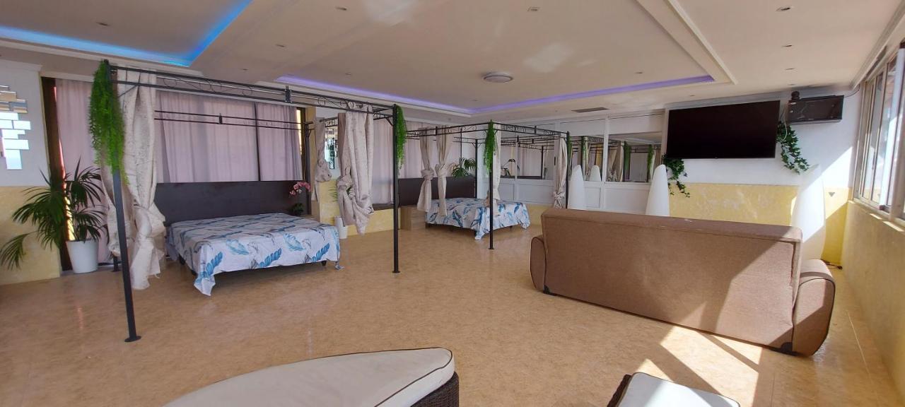 First Line Of The Ocean, 3 Bedrooms & Free Wifi Playa de las Americas  Exterior foto